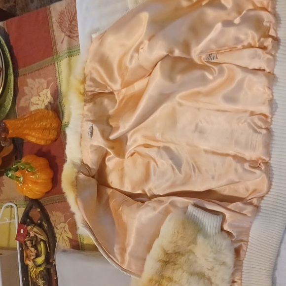 Vintage Rabbit Fur Coat Made in Korea – Size M - Picture 5 of 12